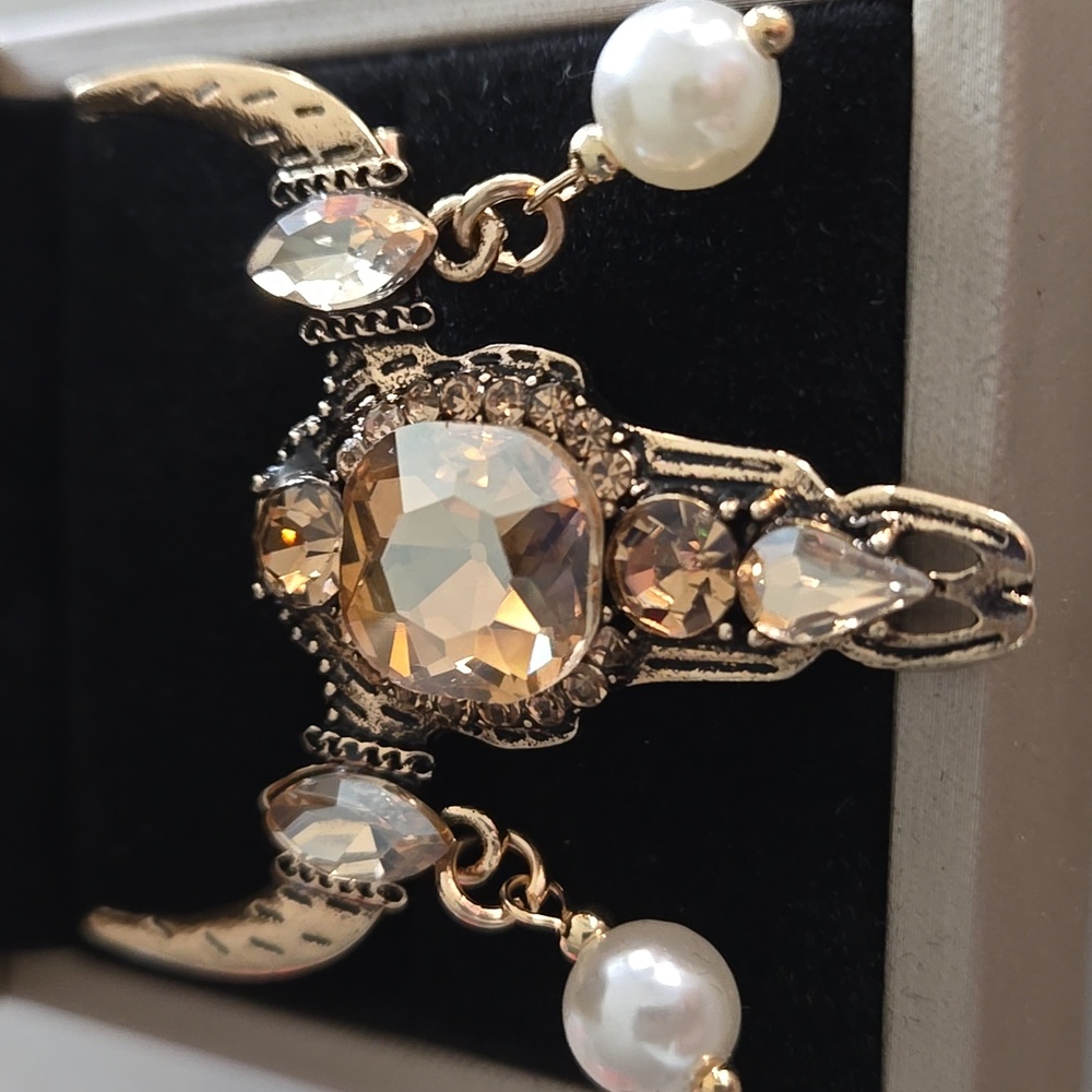 Large Jewelled  gold  bling pin with pearls.  Fashion lovers dream
